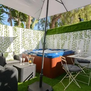Apartamento Chic Jacuzzi Y Playa, Málaga